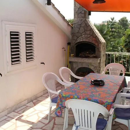Rasa Apartment Malinska