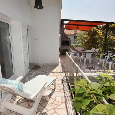 Apartment Rasa
