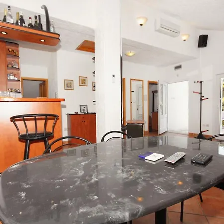 Apartment Rasa Malinska