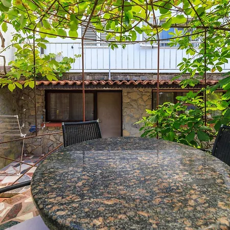 Apartment Rasa