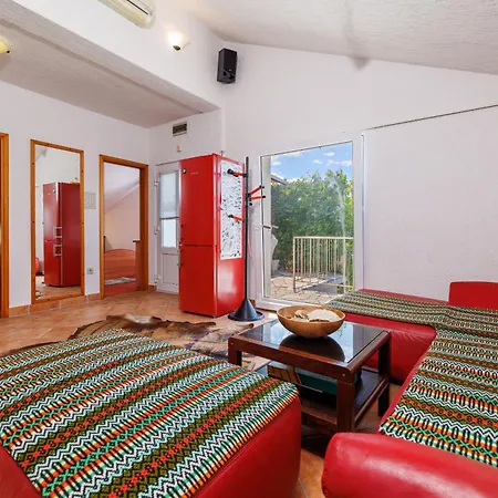 Rasa Apartment *