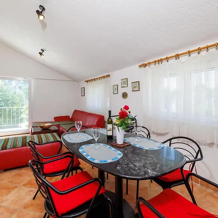 Apartment Rasa *